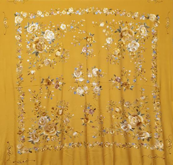 Handmade Manila Embroidered Shawl. Natural Silk. Ref.1011017 396.694€ #500351011017ORCL